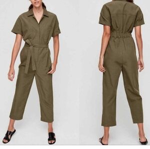 Aritzia Babaton militar green short sleeves button down crop jumper size…